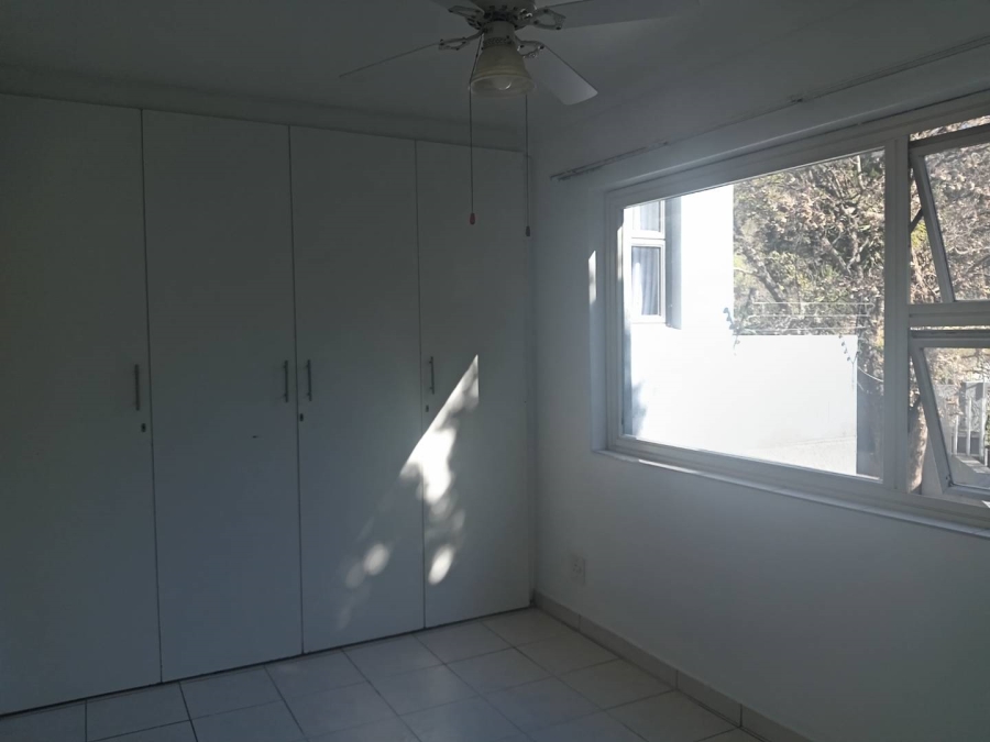 To Let 2 Bedroom Property for Rent in Orange Grove Gauteng