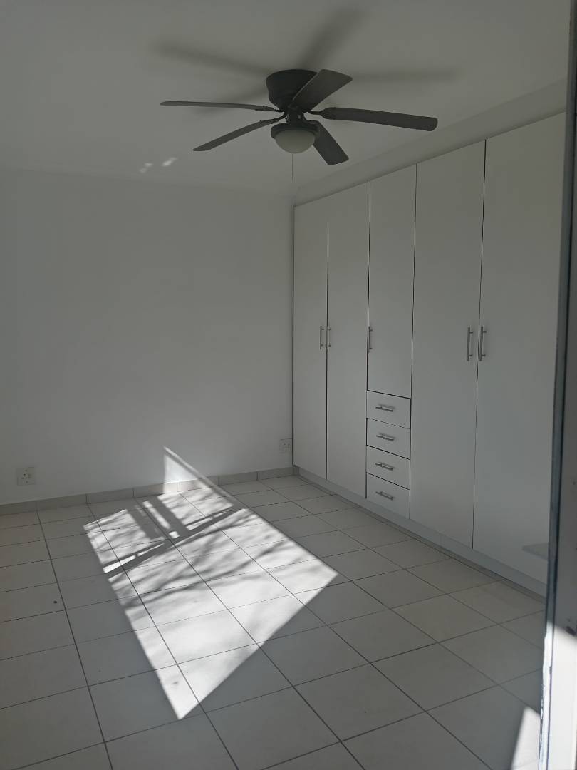 To Let 2 Bedroom Property for Rent in Orange Grove Gauteng