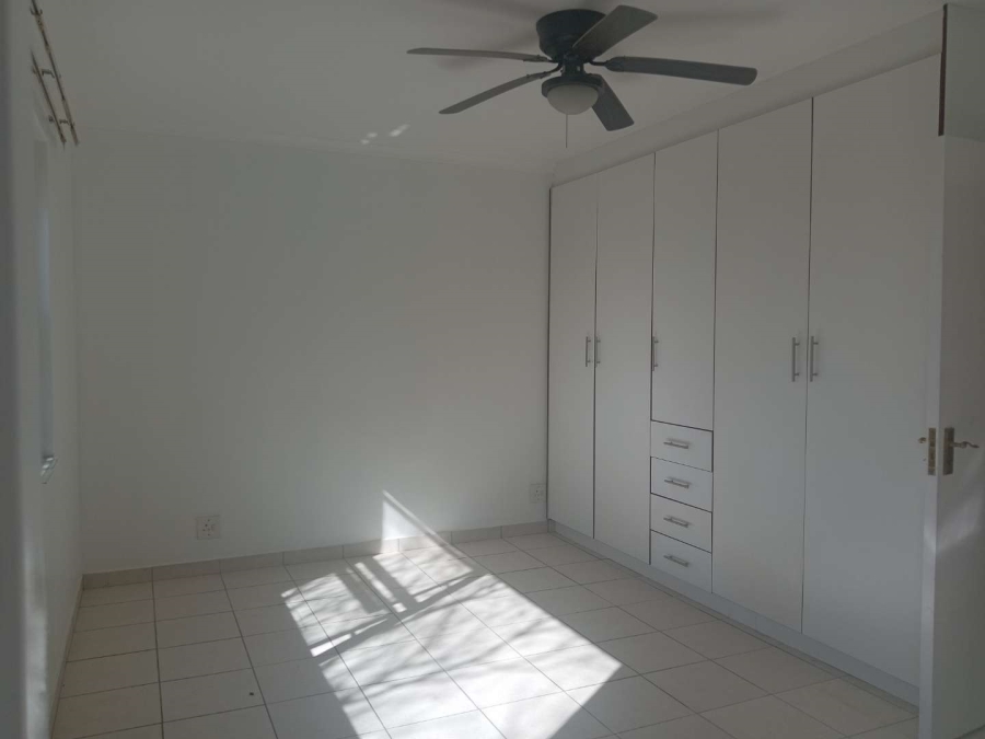 To Let 2 Bedroom Property for Rent in Orange Grove Gauteng
