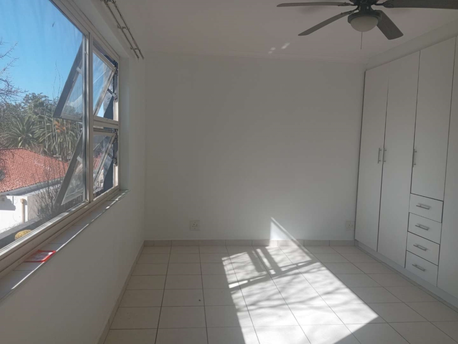 To Let 2 Bedroom Property for Rent in Orange Grove Gauteng