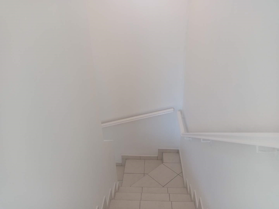To Let 2 Bedroom Property for Rent in Orange Grove Gauteng