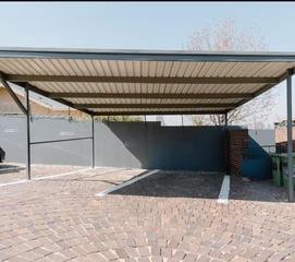 2 Bedroom Property for Sale in South Crest Gauteng