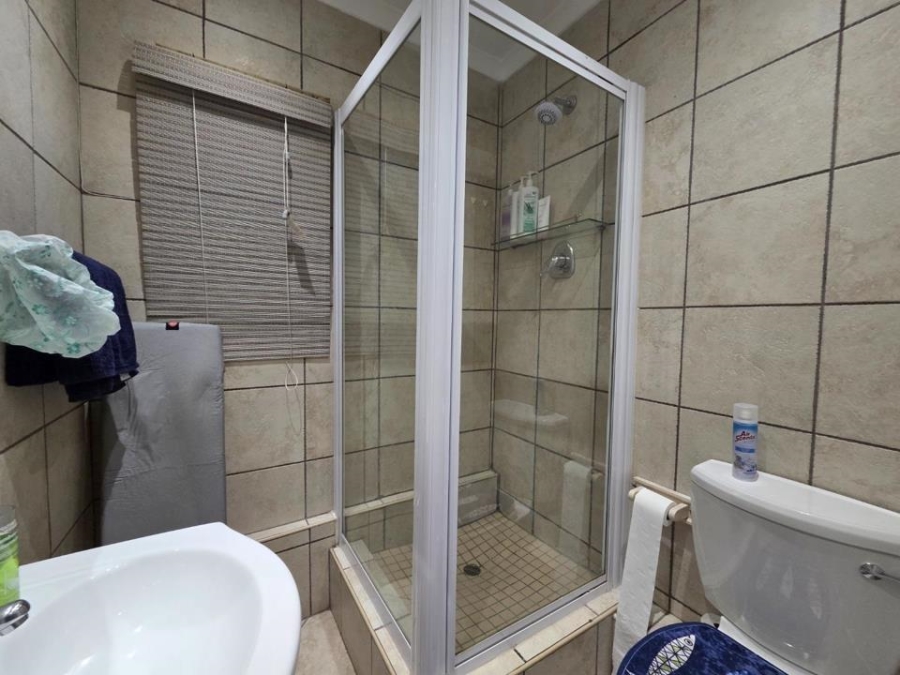 2 Bedroom Property for Sale in South Crest Gauteng