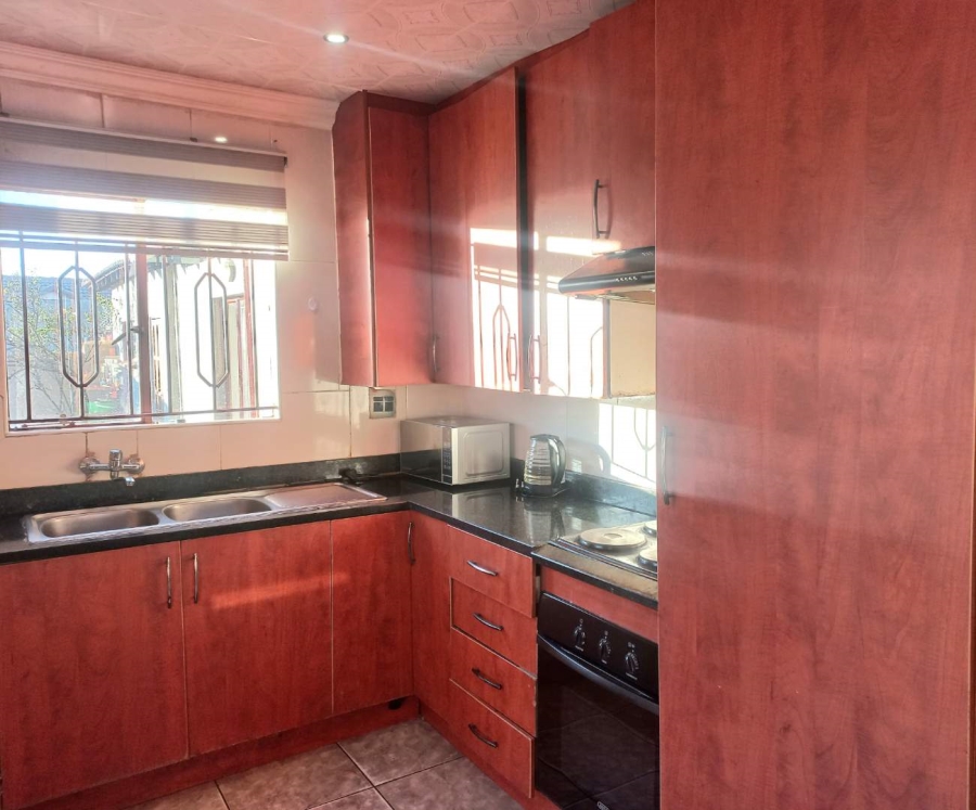 3 Bedroom Property for Sale in Dawn Park Gauteng