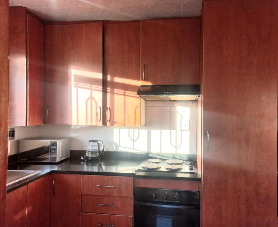 3 Bedroom Property for Sale in Dawn Park Gauteng