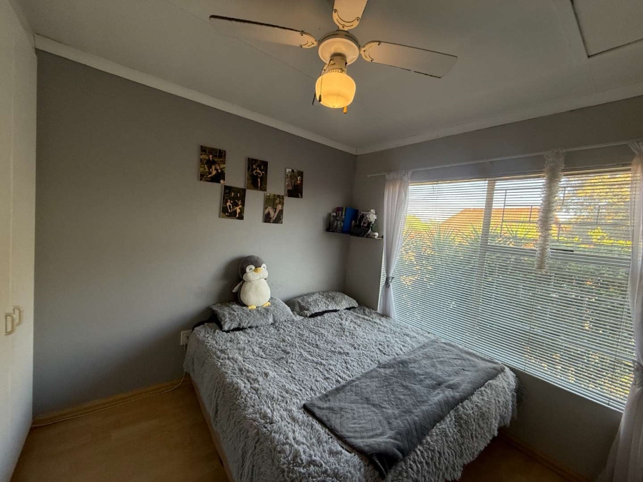 To Let 3 Bedroom Property for Rent in Radiokop Gauteng
