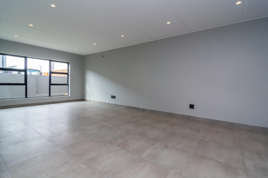 3 Bedroom Property for Sale in Noordheuwel Gauteng