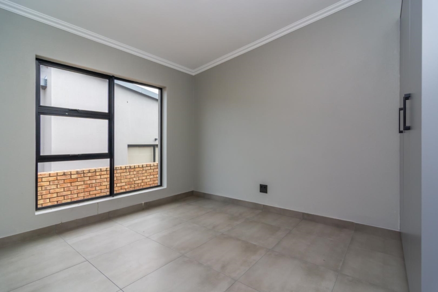 3 Bedroom Property for Sale in Noordheuwel Gauteng