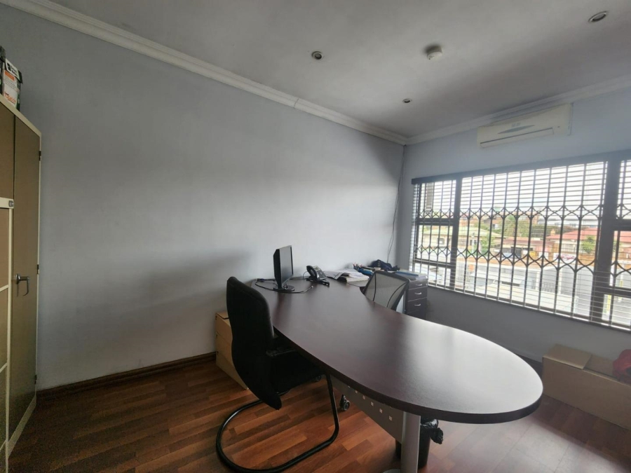 Commercial Property for Sale in New Redruth Gauteng