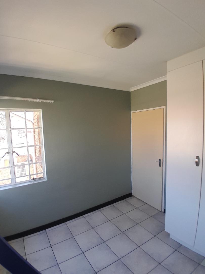 2 Bedroom Property for Sale in Regents Park Gauteng