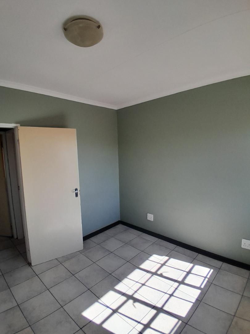 2 Bedroom Property for Sale in Regents Park Gauteng