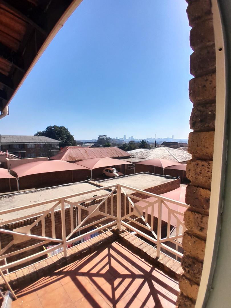 2 Bedroom Property for Sale in Regents Park Gauteng