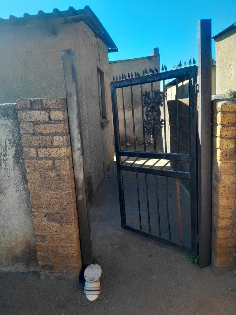 13 Bedroom Property for Sale in Ivory Park Gauteng