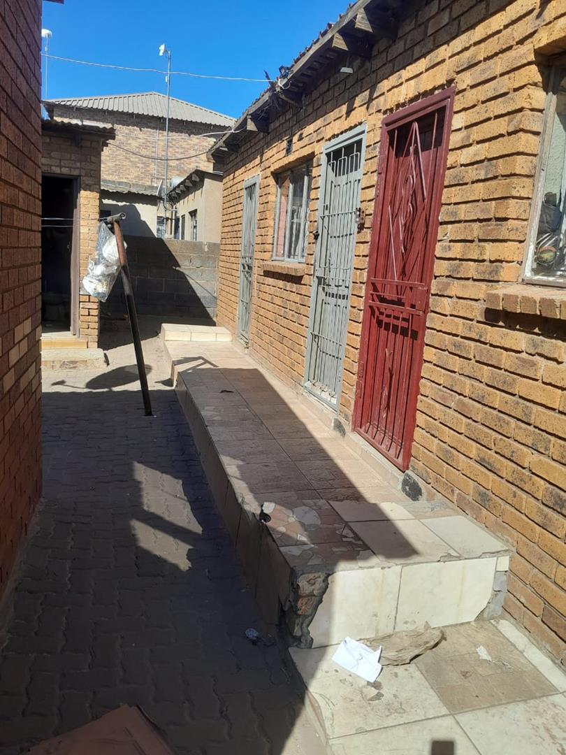 13 Bedroom Property for Sale in Ivory Park Gauteng