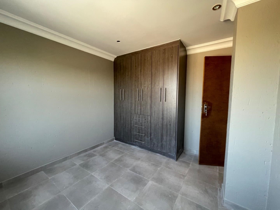 To Let 3 Bedroom Property for Rent in Terenure Gauteng