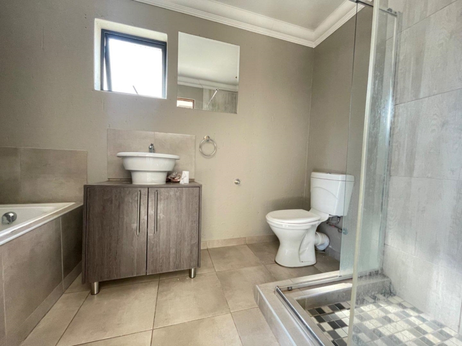 To Let 3 Bedroom Property for Rent in Terenure Gauteng
