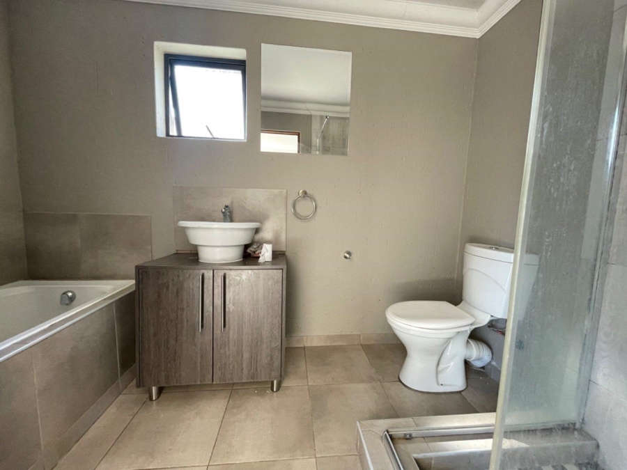 To Let 3 Bedroom Property for Rent in Terenure Gauteng