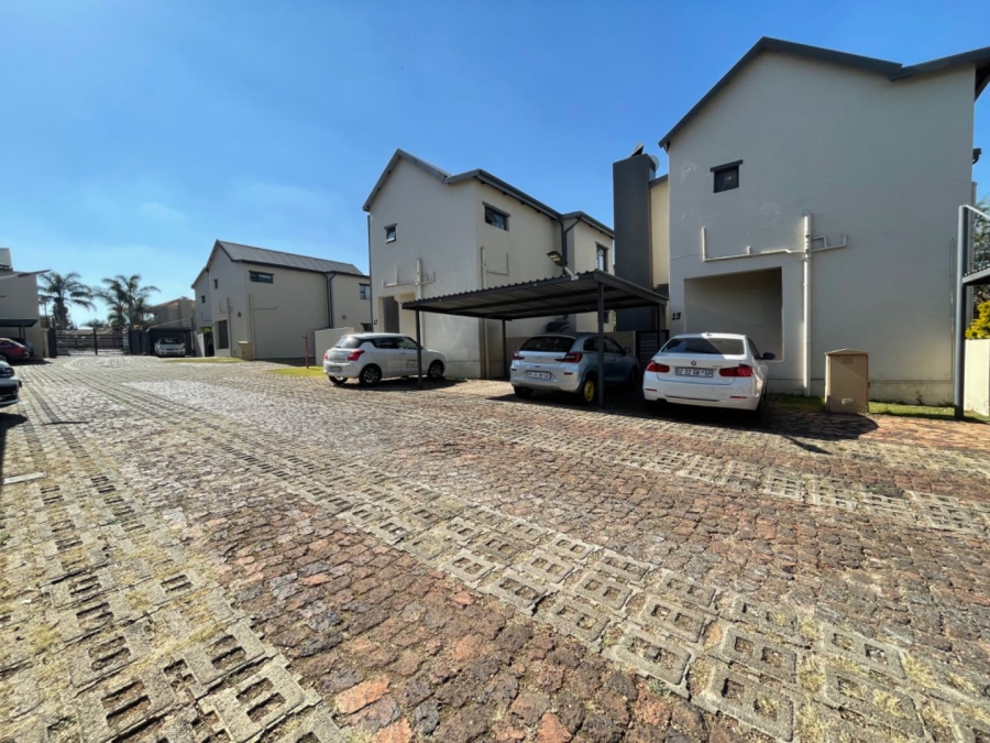 To Let 3 Bedroom Property for Rent in Terenure Gauteng
