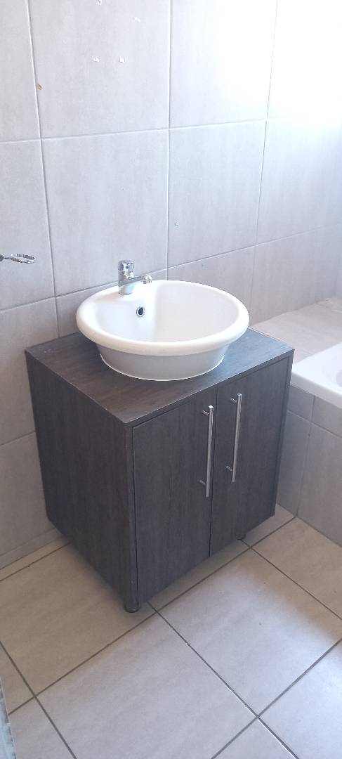 To Let 2 Bedroom Property for Rent in Terenure Gauteng