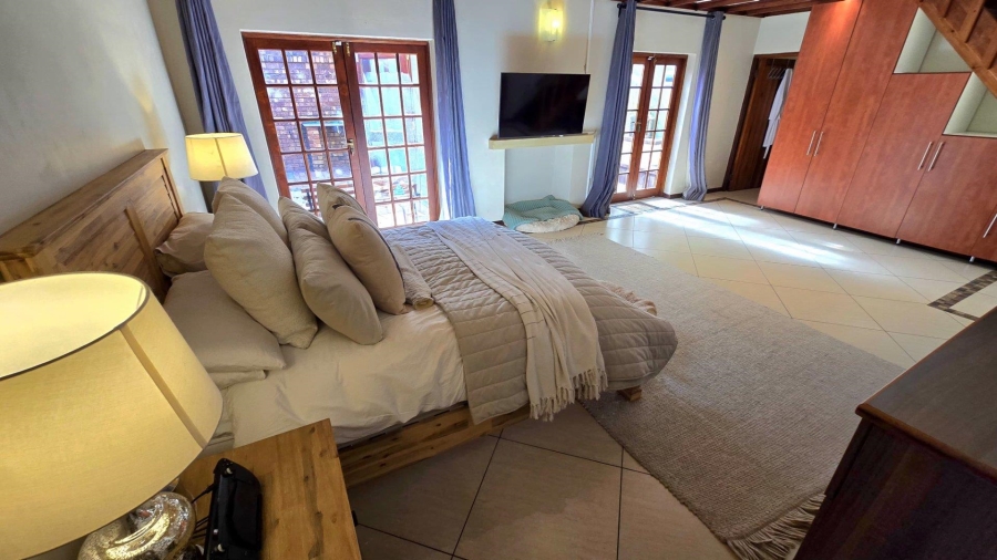 3 Bedroom Property for Sale in Die Hoewes Gauteng