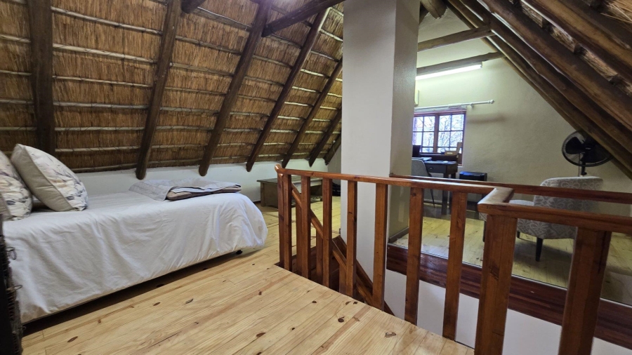 3 Bedroom Property for Sale in Die Hoewes Gauteng