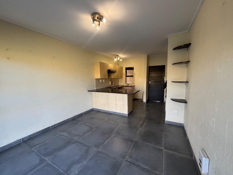 To Let 1 Bedroom Property for Rent in Jackal Creek Golf Estate Gauteng