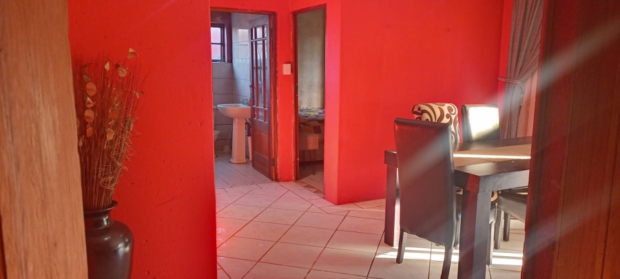 4 Bedroom Property for Sale in Nellmapius Gauteng