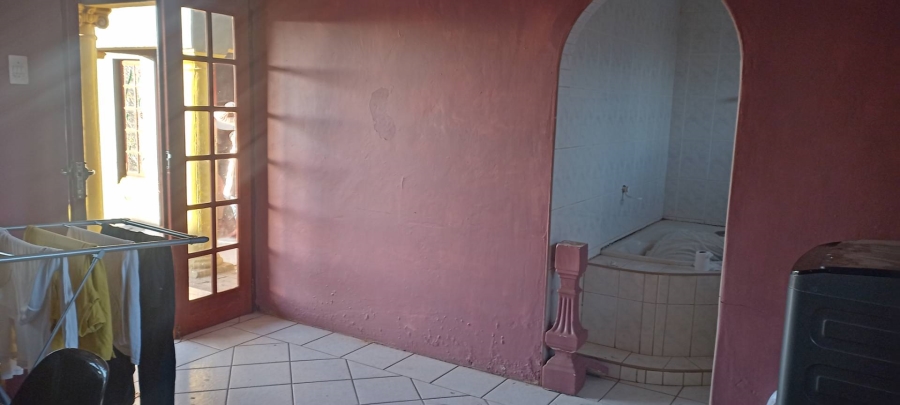 4 Bedroom Property for Sale in Nellmapius Gauteng
