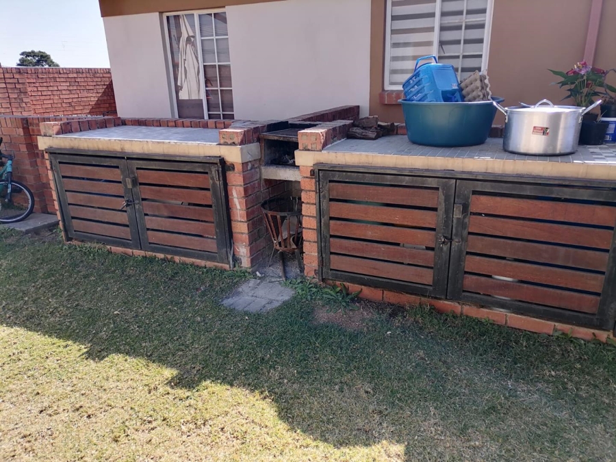 3 Bedroom Property for Sale in The Reeds Gauteng