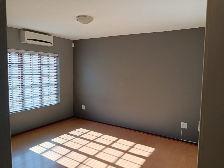 3 Bedroom Property for Sale in Equestria Gauteng