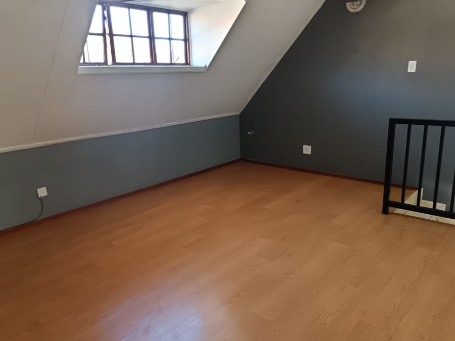 3 Bedroom Property for Sale in Equestria Gauteng