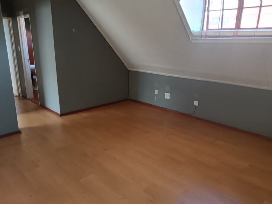 3 Bedroom Property for Sale in Equestria Gauteng