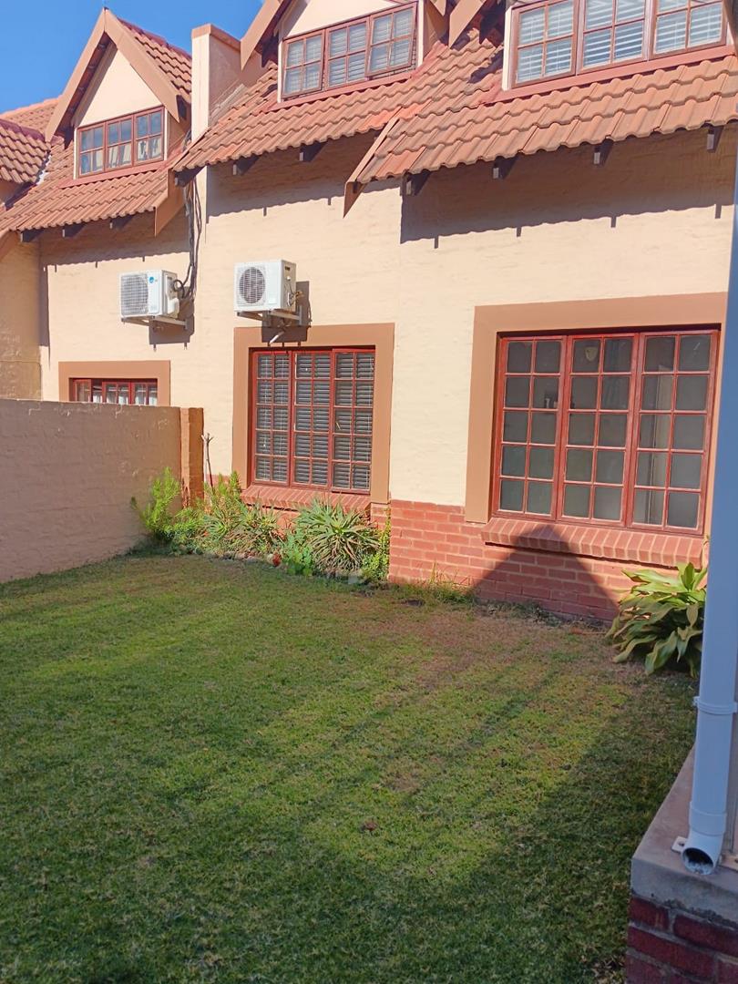 3 Bedroom Property for Sale in Equestria Gauteng