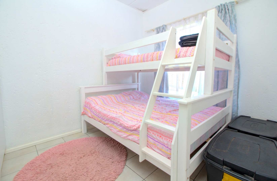 2 Bedroom Property for Sale in Wilgeheuwel Gauteng