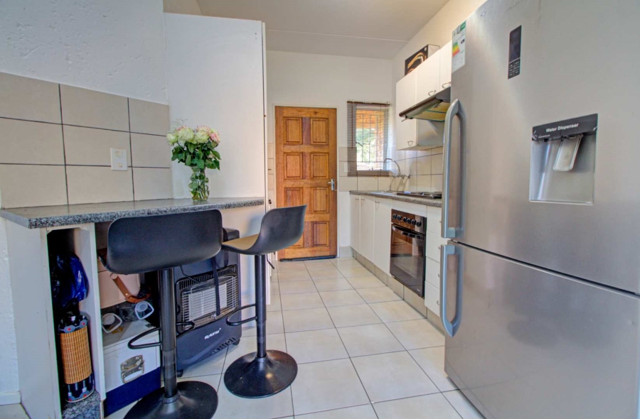 2 Bedroom Property for Sale in Wilgeheuwel Gauteng