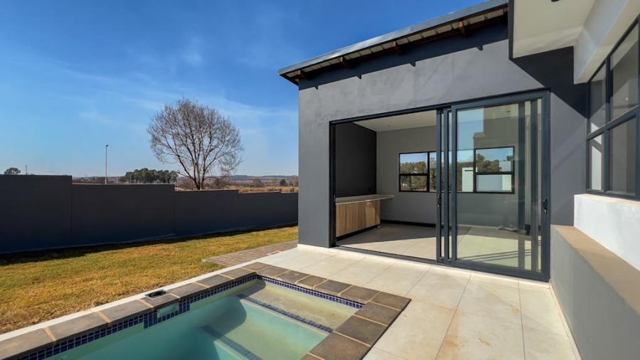 3 Bedroom Property for Sale in Midstream Estate Gauteng
