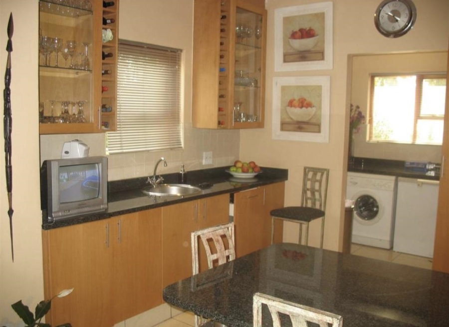 To Let 5 Bedroom Property for Rent in Morningside Gauteng