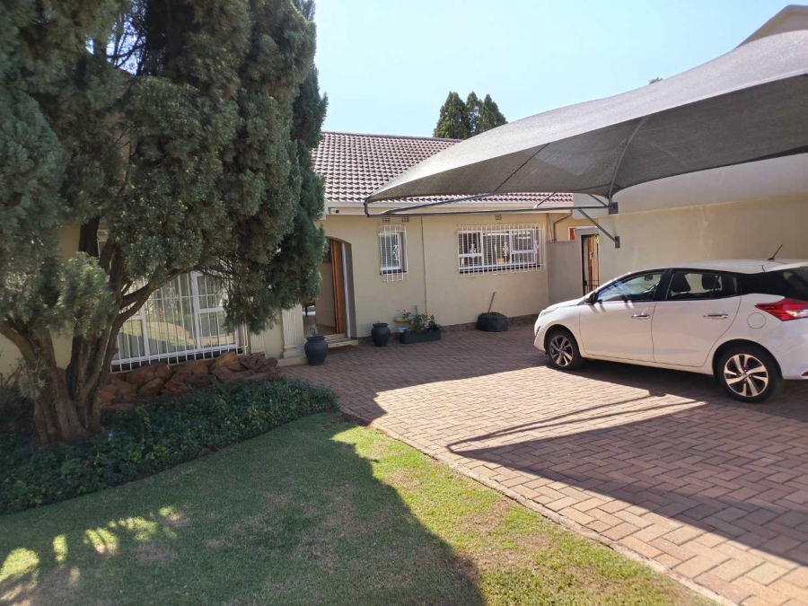 4 Bedroom Property for Sale in Bedfordview Gauteng