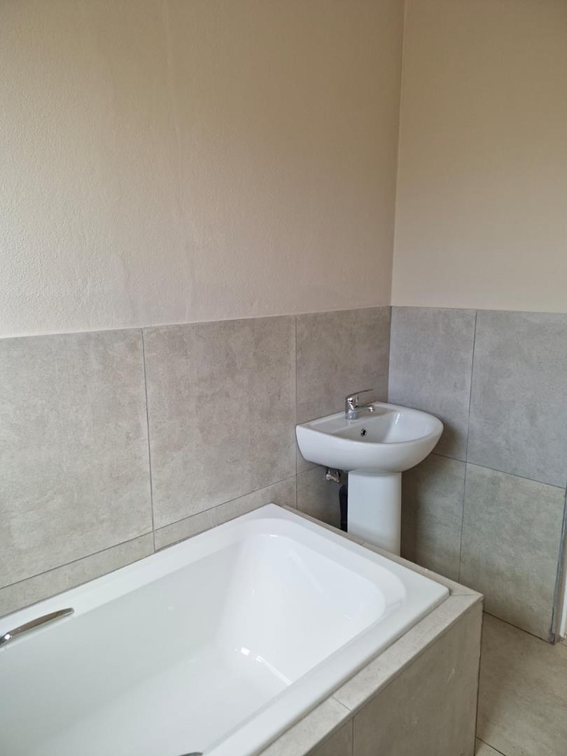 2 Bedroom Property for Sale in The Orchards Gauteng