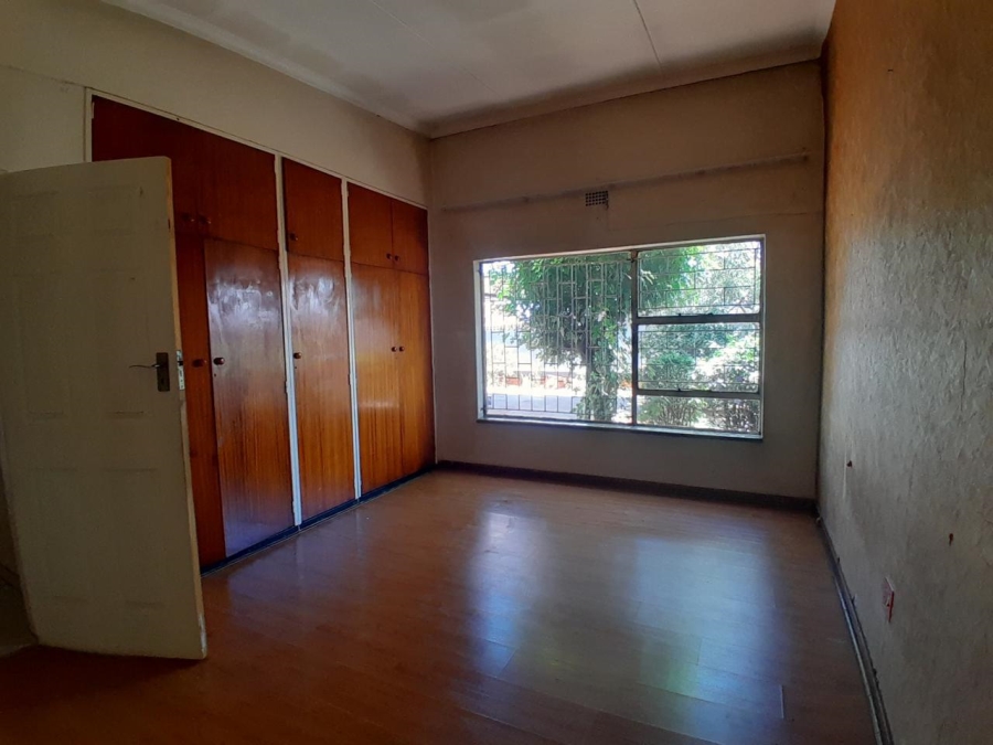 To Let 6 Bedroom Property for Rent in Leondale Gauteng