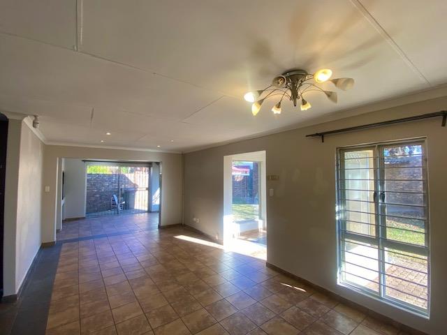 To Let 3 Bedroom Property for Rent in Wierdapark Gauteng