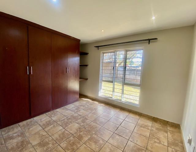 To Let 3 Bedroom Property for Rent in Wierdapark Gauteng