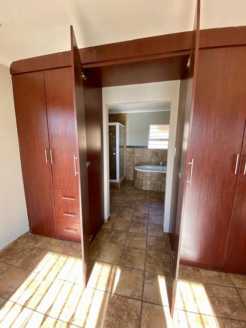 To Let 3 Bedroom Property for Rent in Wierdapark Gauteng