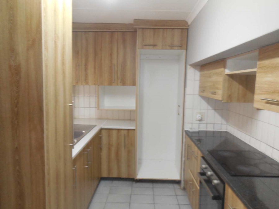 To Let 3 Bedroom Property for Rent in Silverton Gauteng