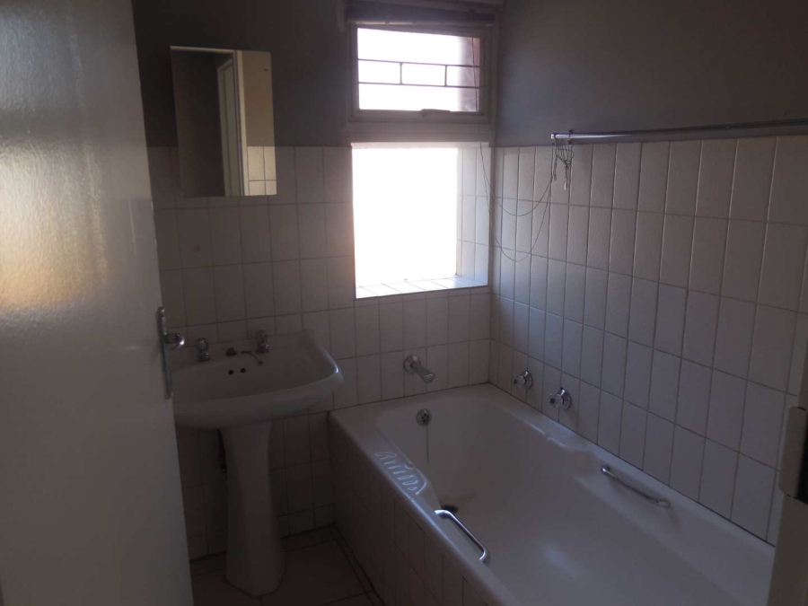 To Let 3 Bedroom Property for Rent in Silverton Gauteng
