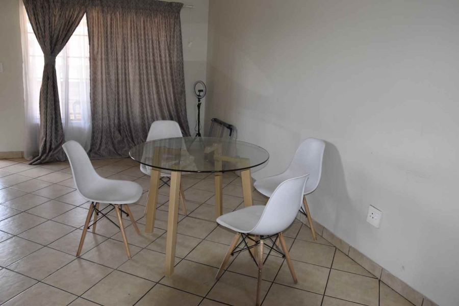 2 Bedroom Property for Sale in Pretoria West Gauteng
