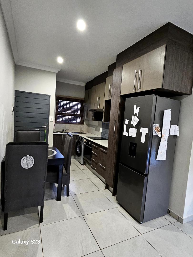 2 Bedroom Property for Sale in Pretoria North Gauteng