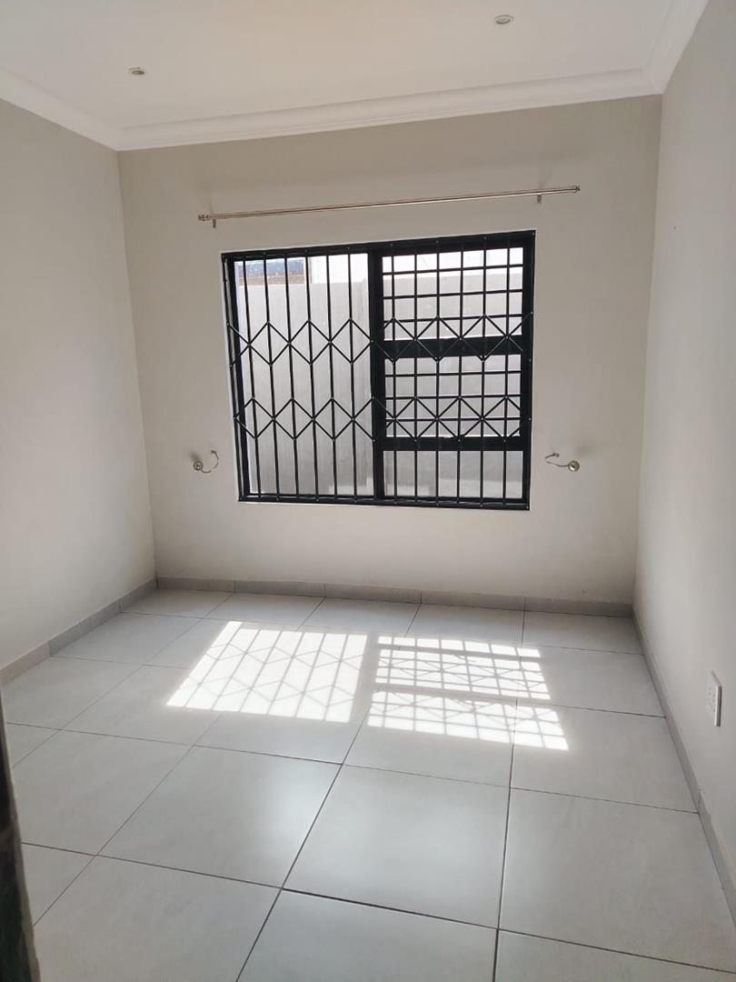 2 Bedroom Property for Sale in Pretoria North Gauteng