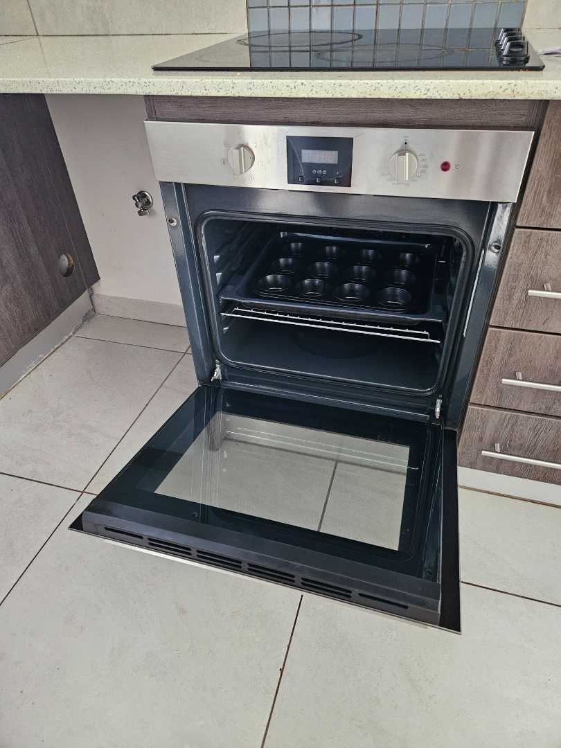 2 Bedroom Property for Sale in Pretoria North Gauteng