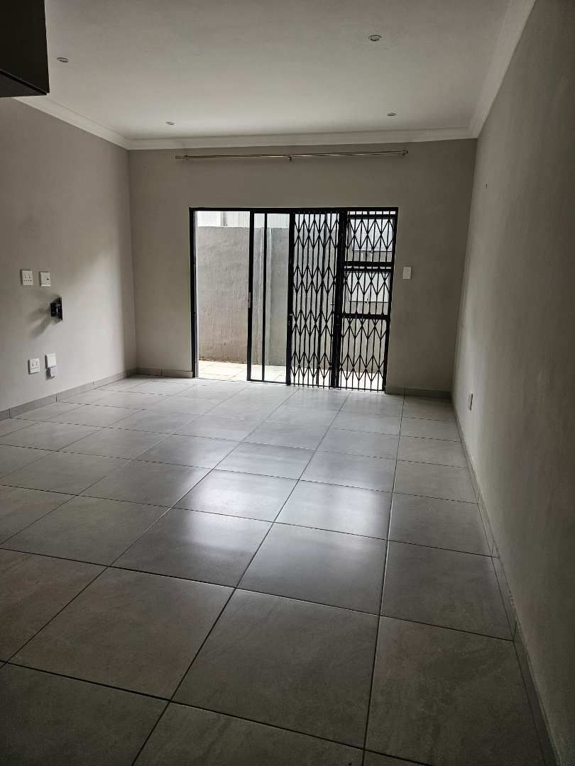 2 Bedroom Property for Sale in Pretoria North Gauteng